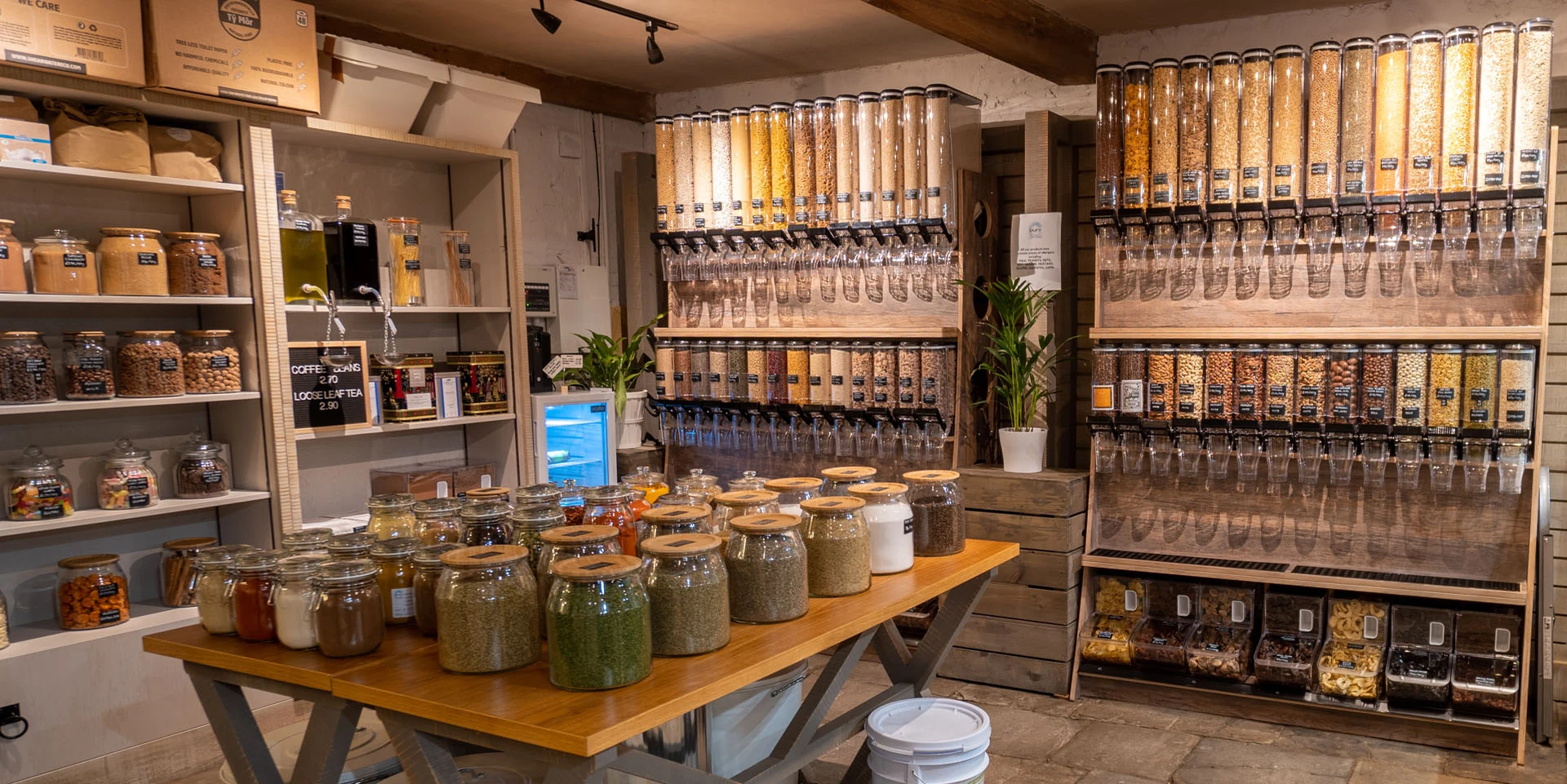 Sero refill store featuring MZW EcoPremium Refill stands and EcoFlo dispensers.